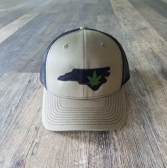 Richardson 112 trucker - Picture 2 of 2